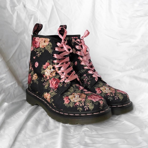 SOLD New Condition Doc Martens Floral - Picture 1 of 5